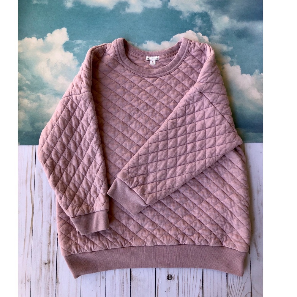 Gap Quilted 3/4 sleeve sweatshirt